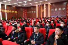 <b>加快鞭策人形机械人财产正在家庭取工业范畴的</b>